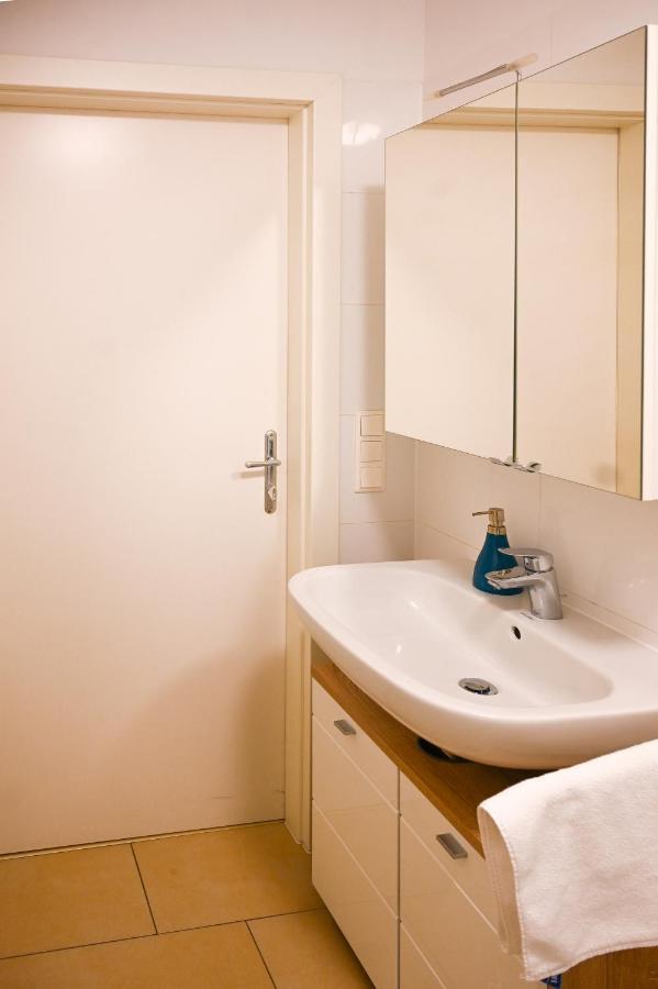 Hideaway Suite Danube Canal Viena Exterior foto